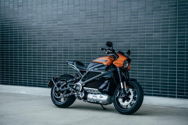 High Speed Motorcycle Pursuit Rocks Sebastopol Following Bike Lane Violation