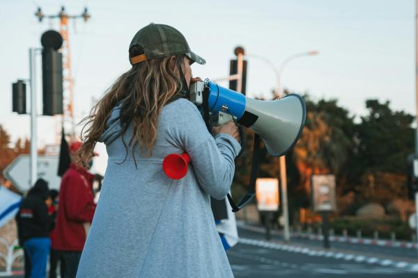 Hercules Pedestrian Strike Closes Major Roads